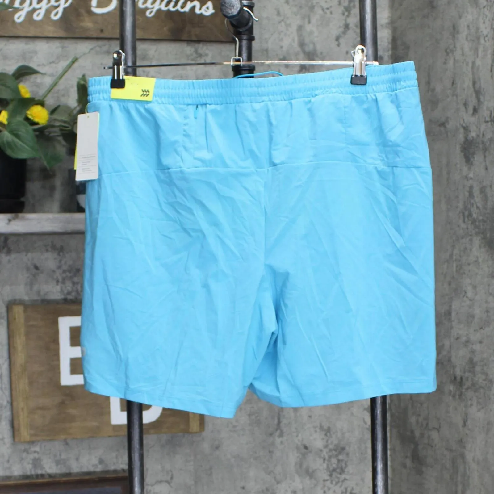 All In Motion Men's Unlined Run Shorts 7.5" 80915143 Turquoise Blue XL