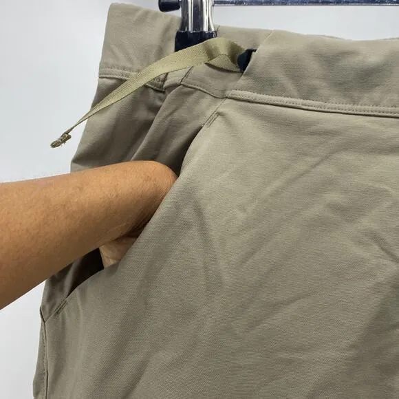 Arc'teryx Women's Konseal Shorts 7.5 in sz 4 khaki gorpcore hiking camping