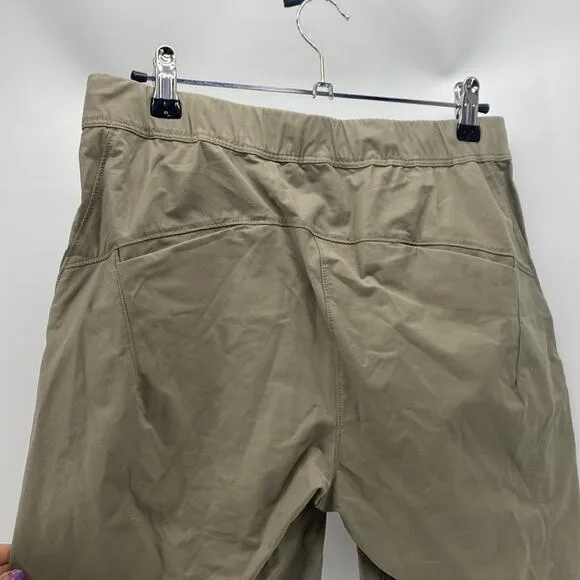 Arc'teryx Women's Konseal Shorts 7.5 in sz 4 khaki gorpcore hiking camping