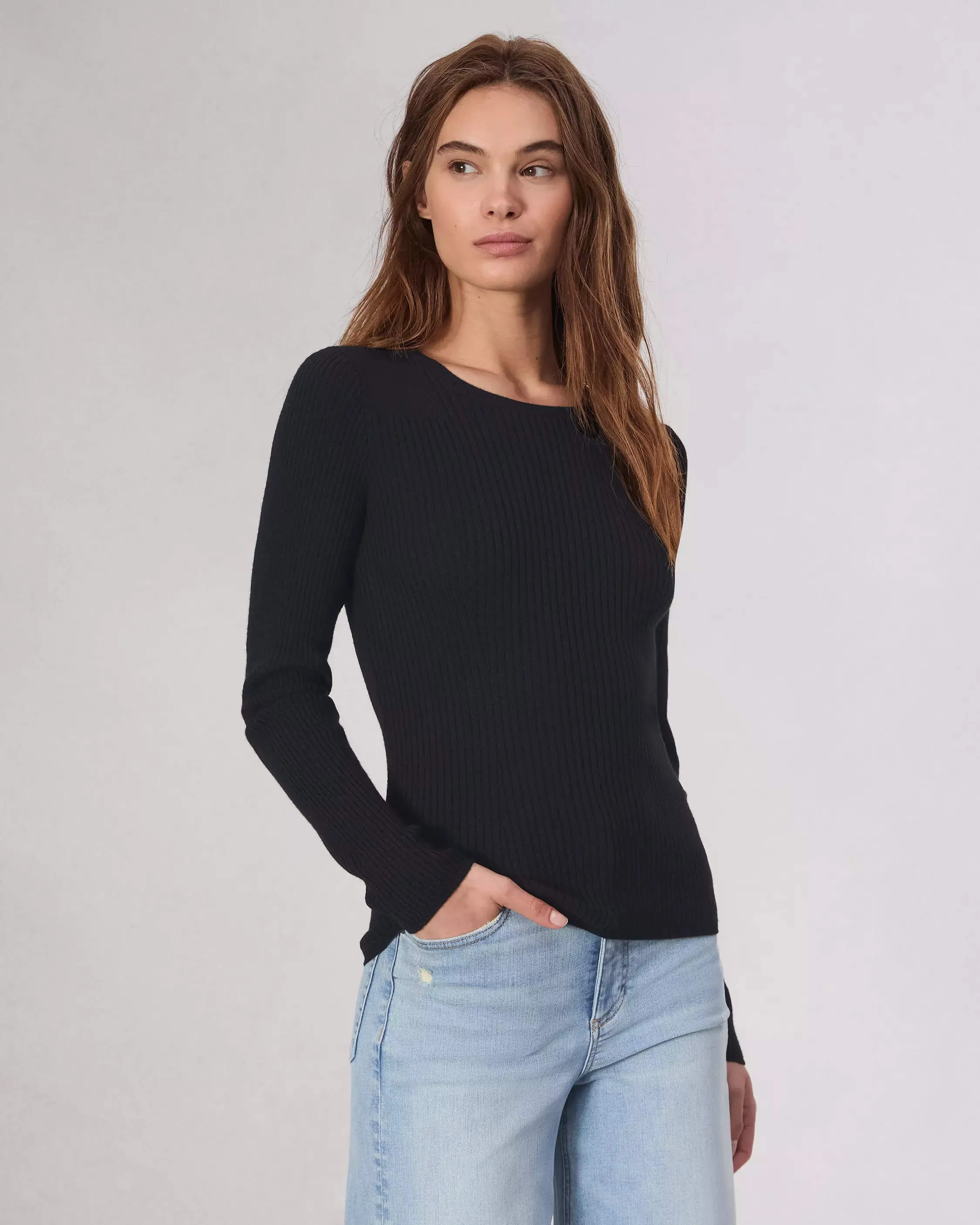 Audrina Crew top in Black