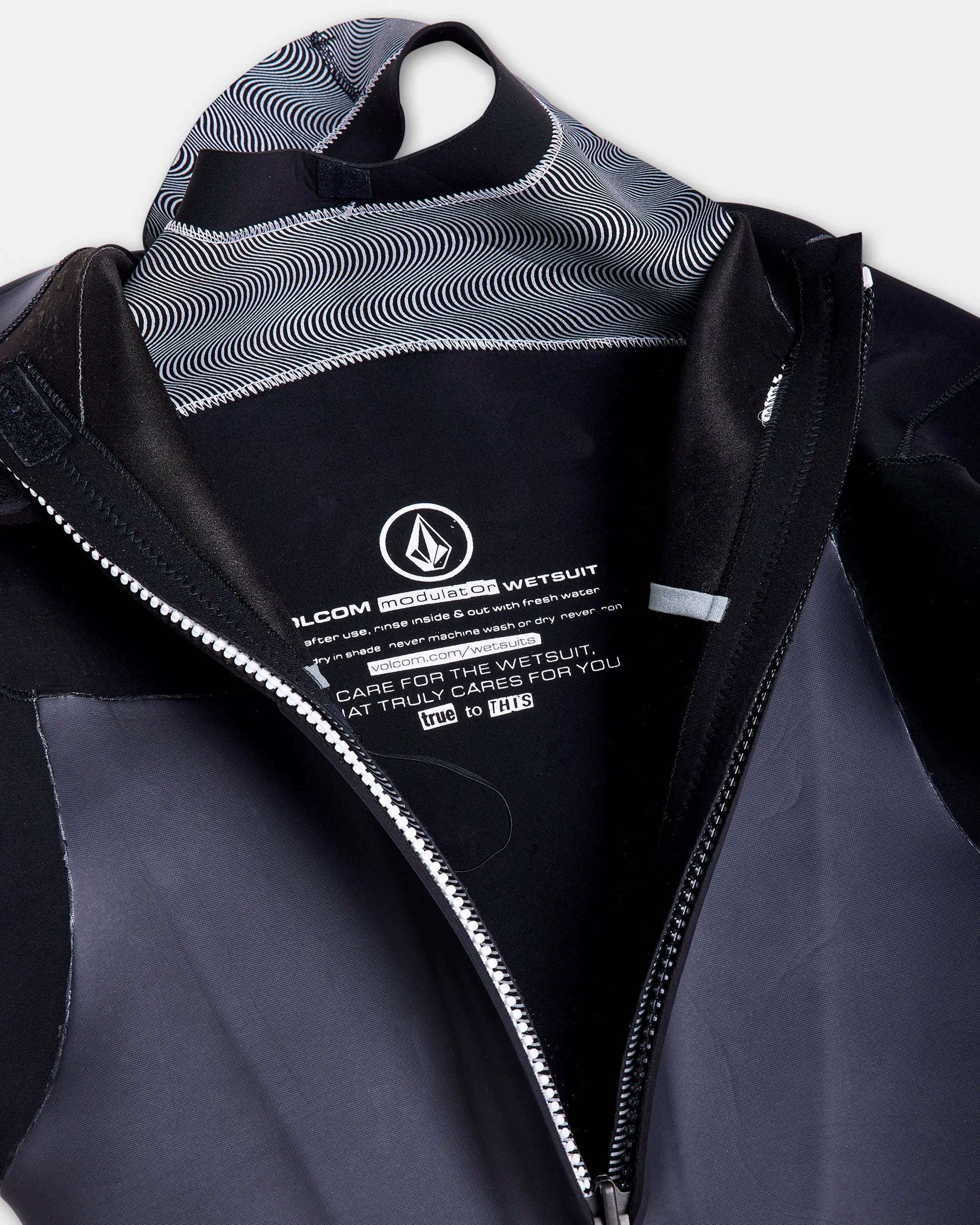 Combinaison de Surf Modulator 4/3 mm Manches Longues Zippée au Dos - BLACK