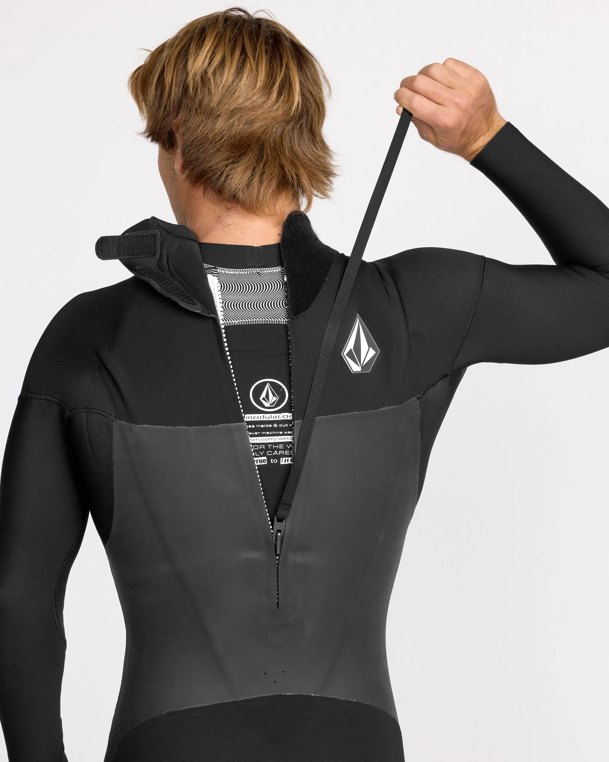 Combinaison de Surf Modulator 4/3 mm Manches Longues Zippée au Dos - BLACK