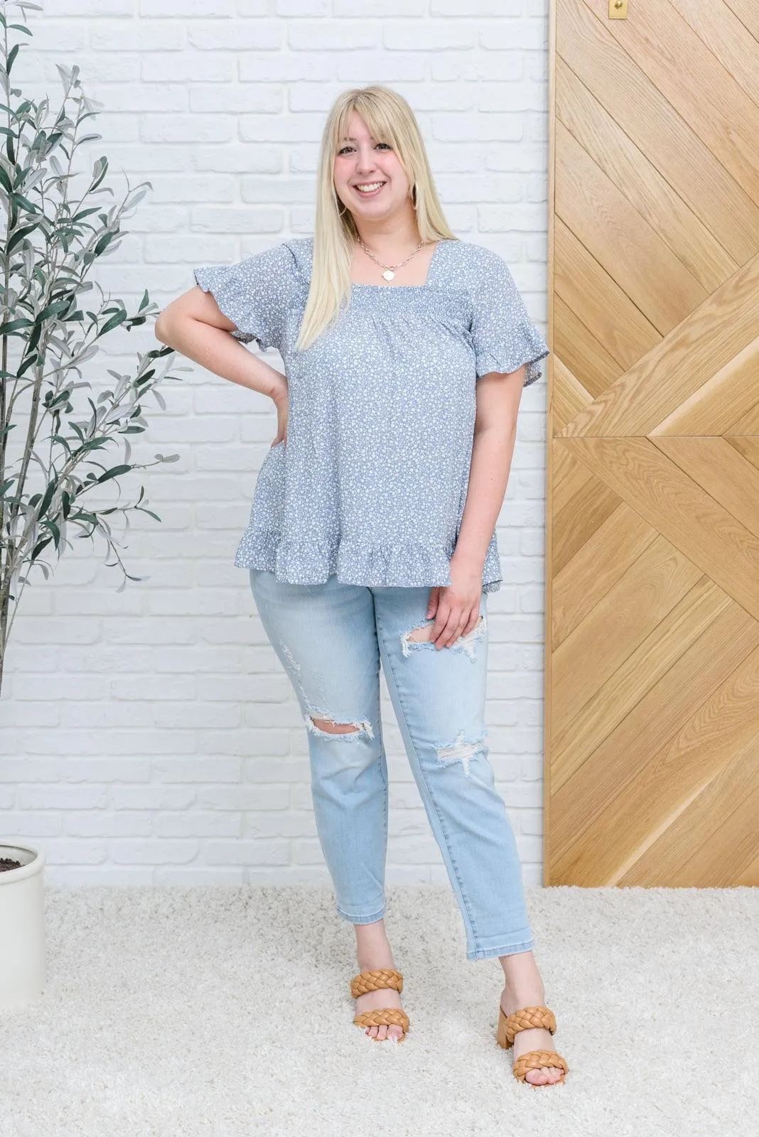 Hazel Blues® | Sweet Takeaway Top
