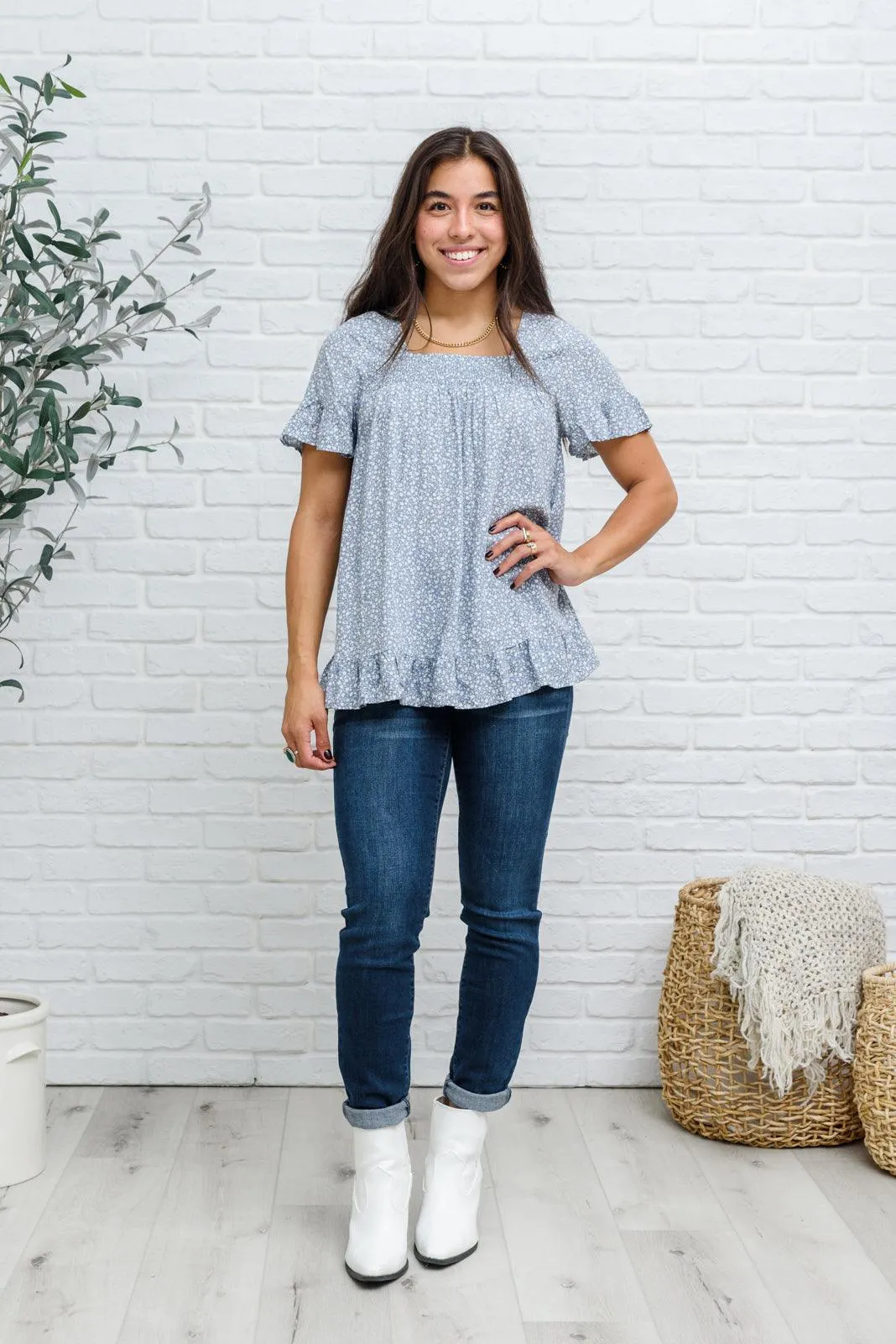 Hazel Blues® | Sweet Takeaway Top
