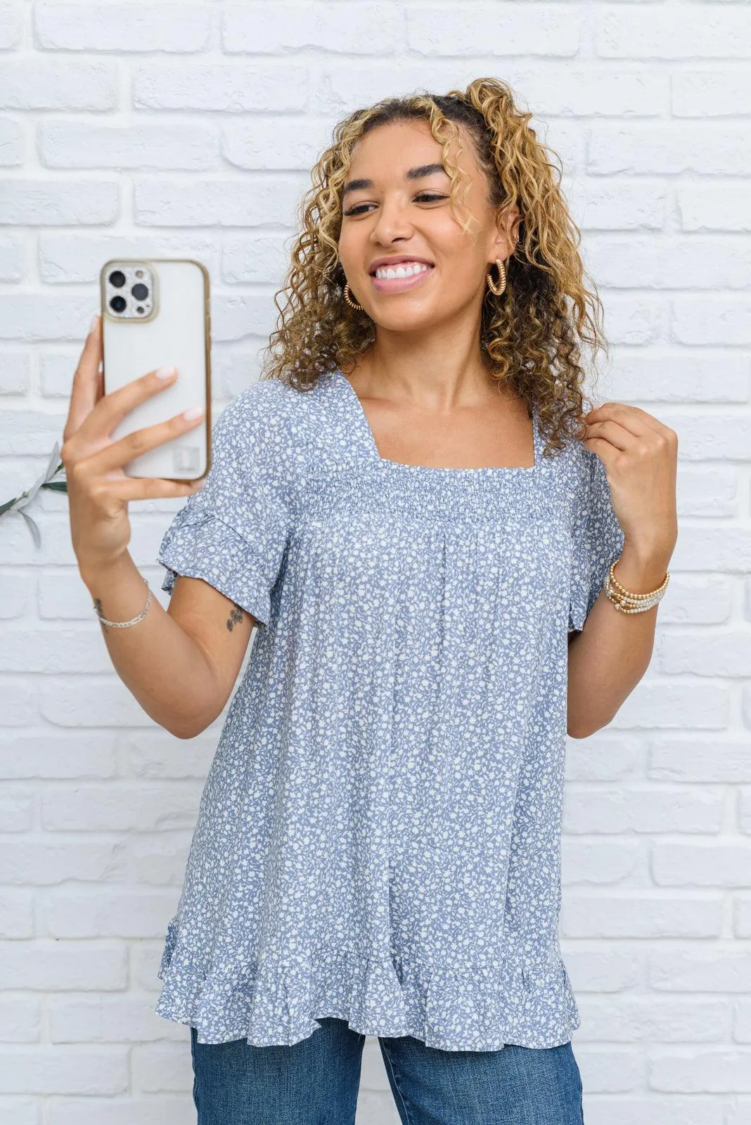 Hazel Blues® | Sweet Takeaway Top