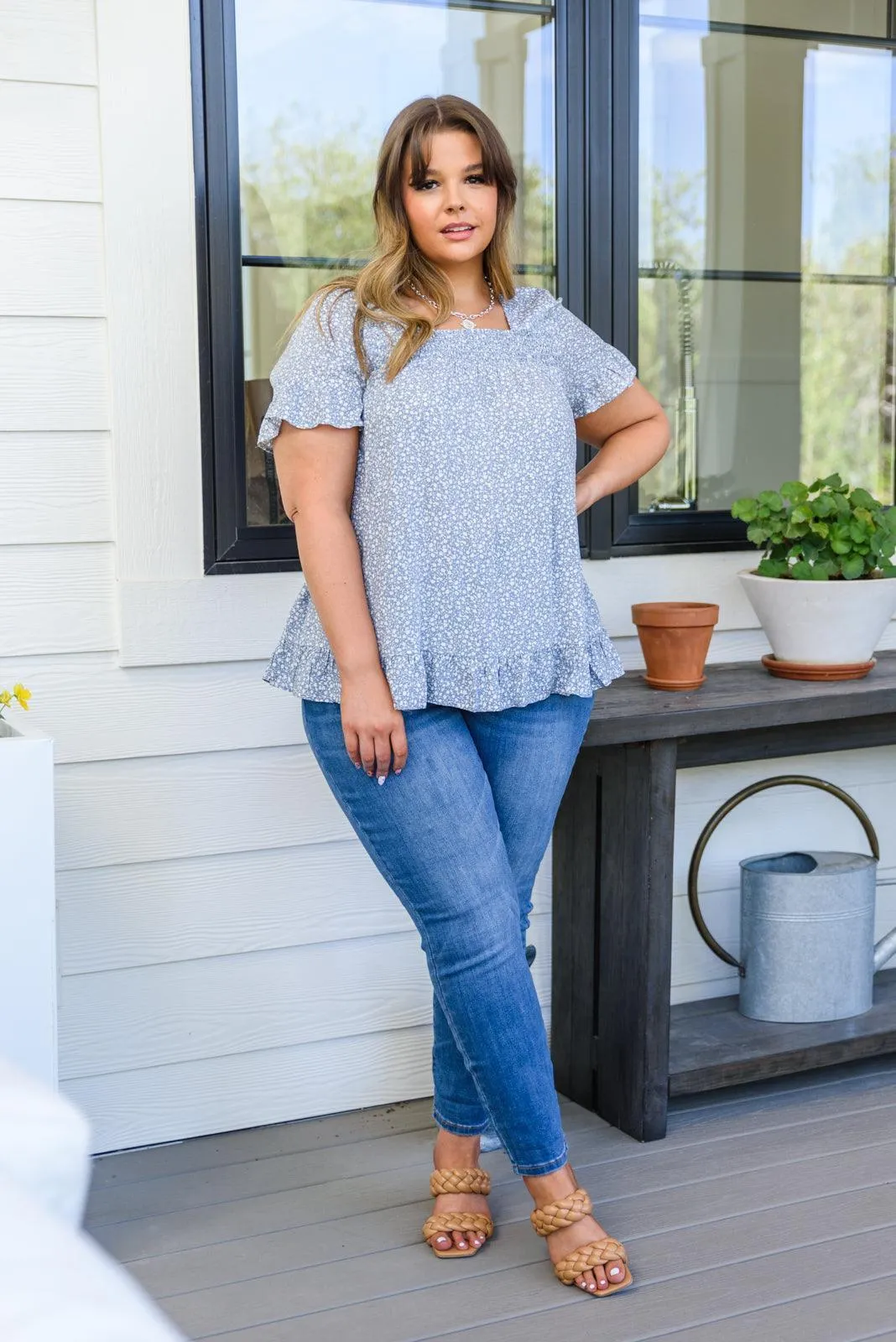 Hazel Blues® | Sweet Takeaway Top