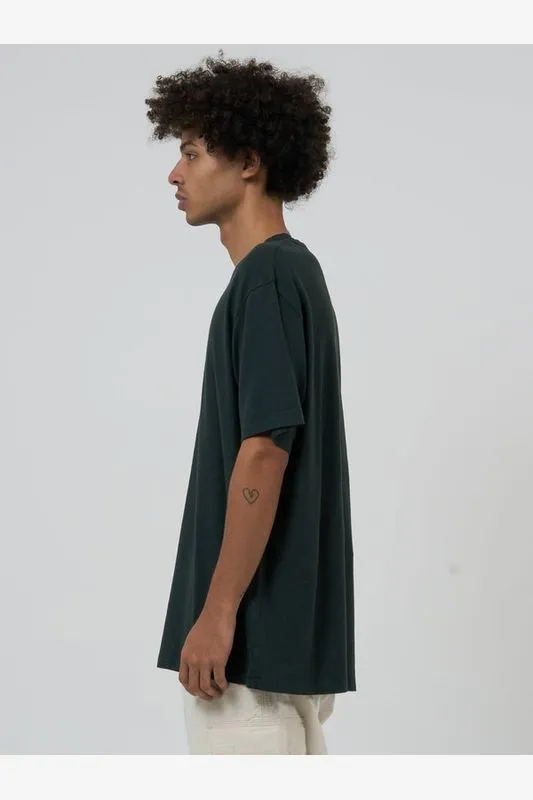 HEMP THRILLS EMBRO LIGHTWEIGHT MERCH FIT TEE - DEEP EMERALD