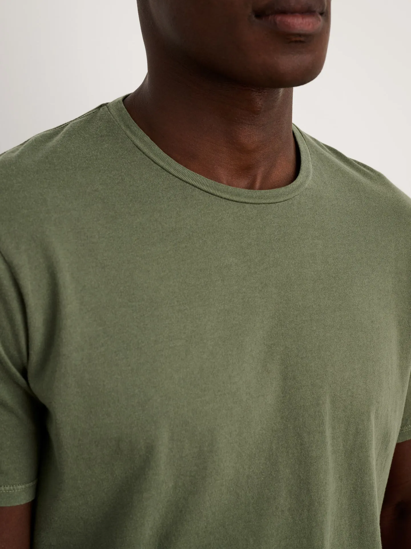 Lightweight Mercer Tee - Olive