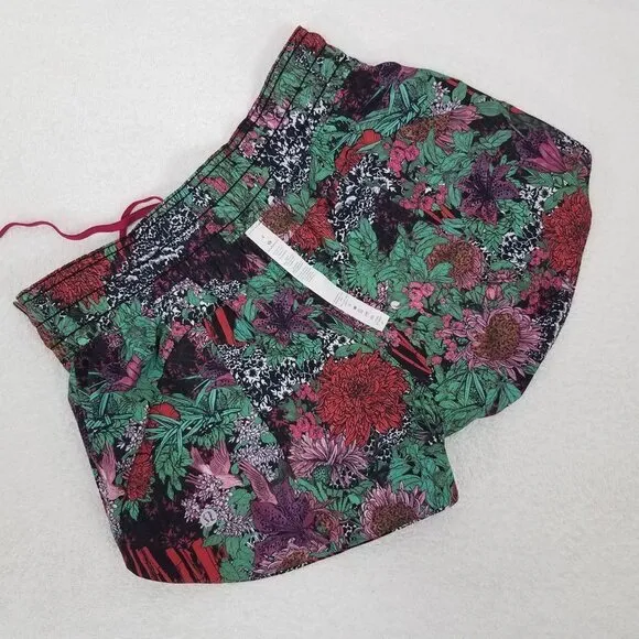 Like NEW Lululemon 4 Choose a Side 3&quot; Athletic Shorts Ruby Red / Zen Floral
