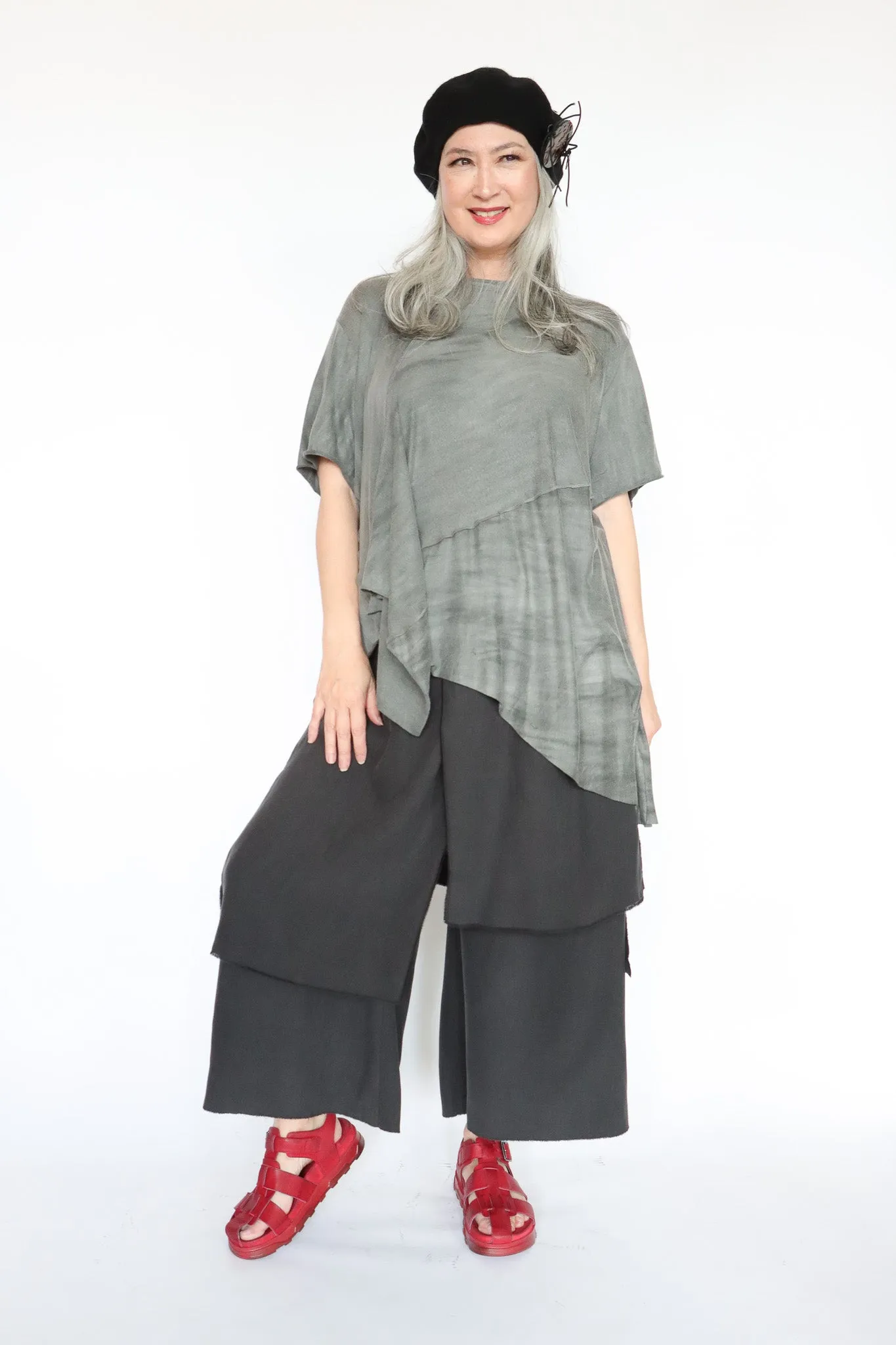 LOYKO Grey Asymmetry Top