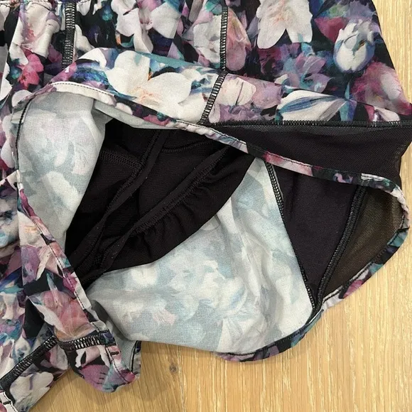 Lululemon Hotty Hot Short II 2.5&quot; Utopia Multi Deep Phantom 6 Running Pickleball