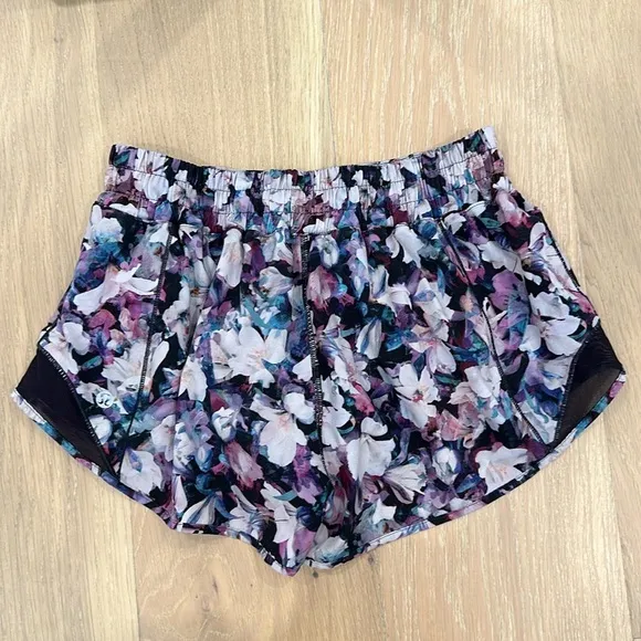 Lululemon Hotty Hot Short II 2.5&quot; Utopia Multi Deep Phantom 6 Running Pickleball
