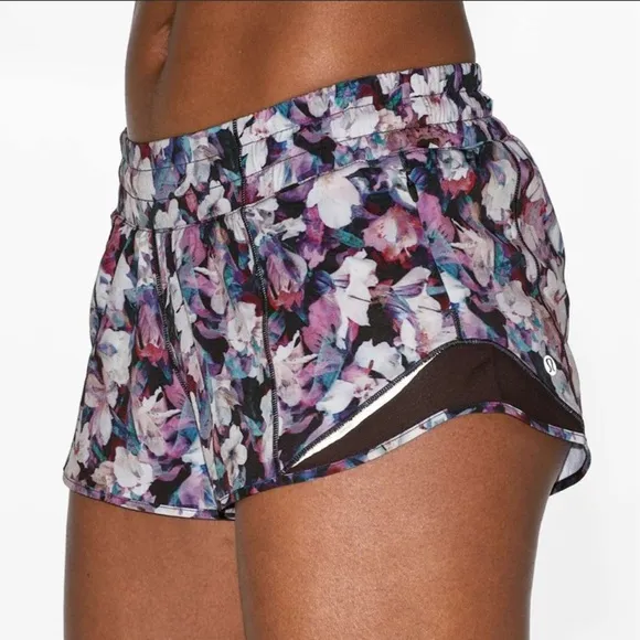 Lululemon Hotty Hot Short II 2.5&quot; Utopia Multi Deep Phantom 6 Running Pickleball