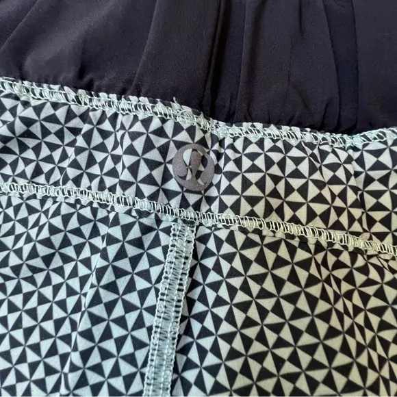 Lululemon In A Flash ShortDouble Diamond Fresh Teal / Black 4
