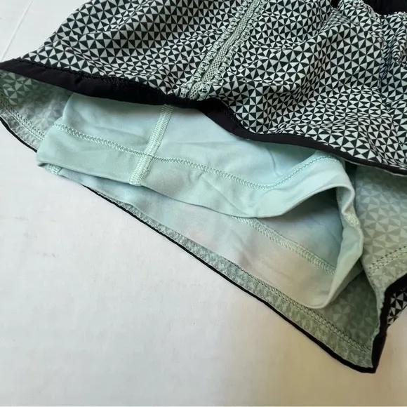 Lululemon In A Flash ShortDouble Diamond Fresh Teal / Black 4