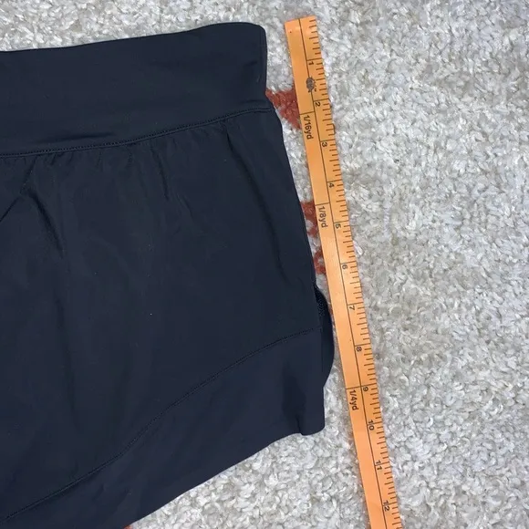 Lululemon- Like New- Lined Running Shorts 2.5” - Sz 12- BLACKOUT