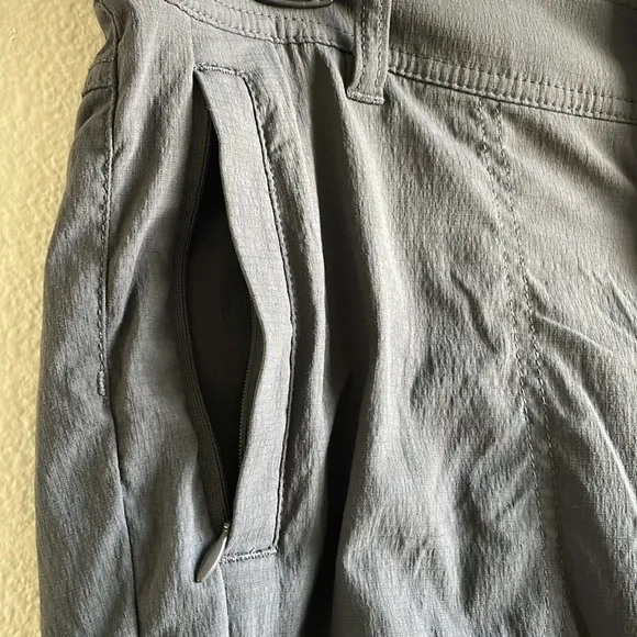prAna Women's Revenna Knicker Hiking Utility Shorts Coal Grey 6