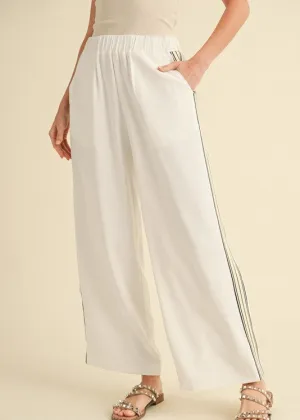 That Tracks Pants | White