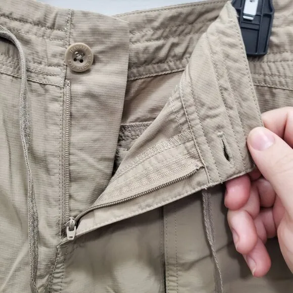 The North Face Womens Khaki Ripstop 10.5&quot; Roll Tab Outside Hiking Shorts 10 Long