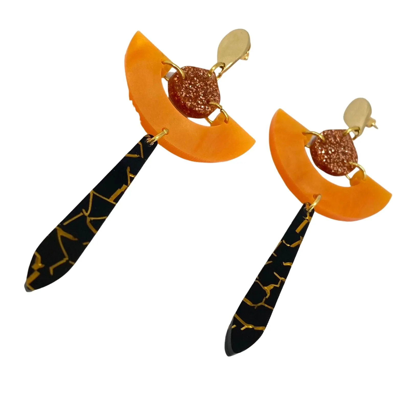 TooLally Daphnes Earrings - Orange Pearl