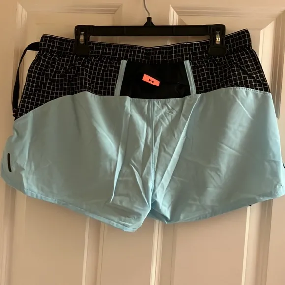 Under Armour 2-in-1 Hiking/Tennis/Athletic Shorts, NWT!