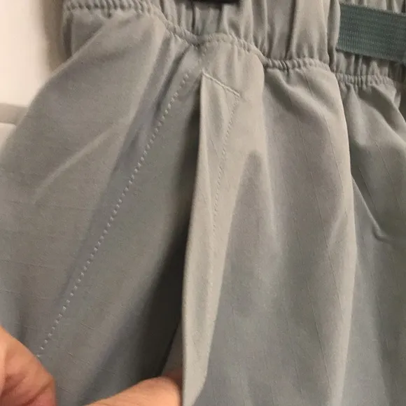 Under Armour 2-in-1 Hiking/Tennis/Athletic Shorts, NWT!