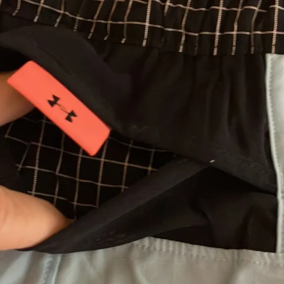 Under Armour 2-in-1 Hiking/Tennis/Athletic Shorts, NWT!