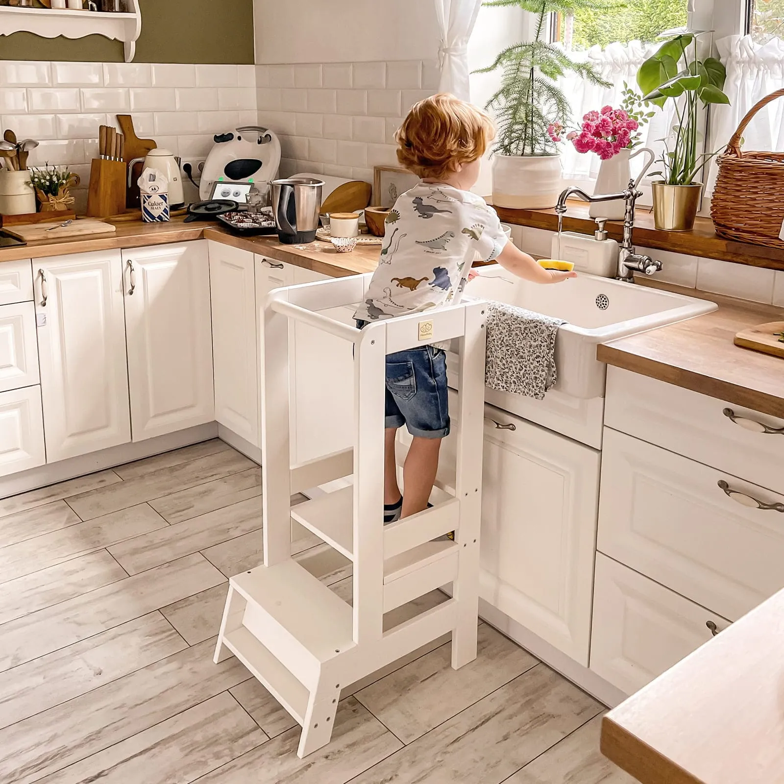 Wooden Kitchen Helper - Learning Tower For Kids By MeowBaby